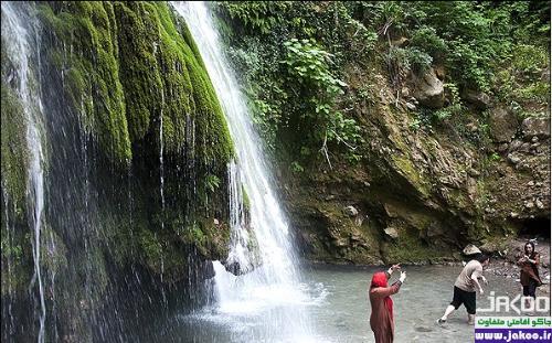 آبشار زیبای کبودوال با تنوع گونه‌های گیاهی و چشمه‌های فراوان