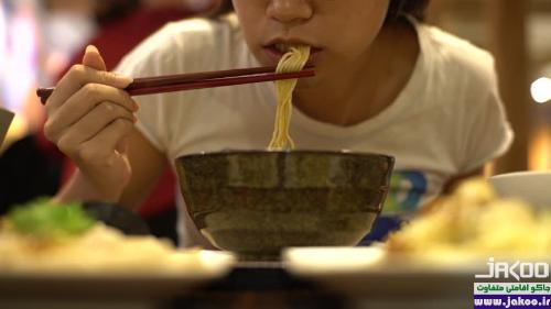 رسم و رسومات جالب در غذا خوردن، نصف کردن رشته های غذا در چین ممنوع